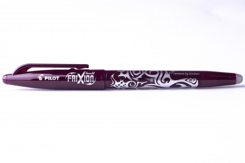 PIÓRO KULKOWE PILOT FRIXION 0,7 WINE RED