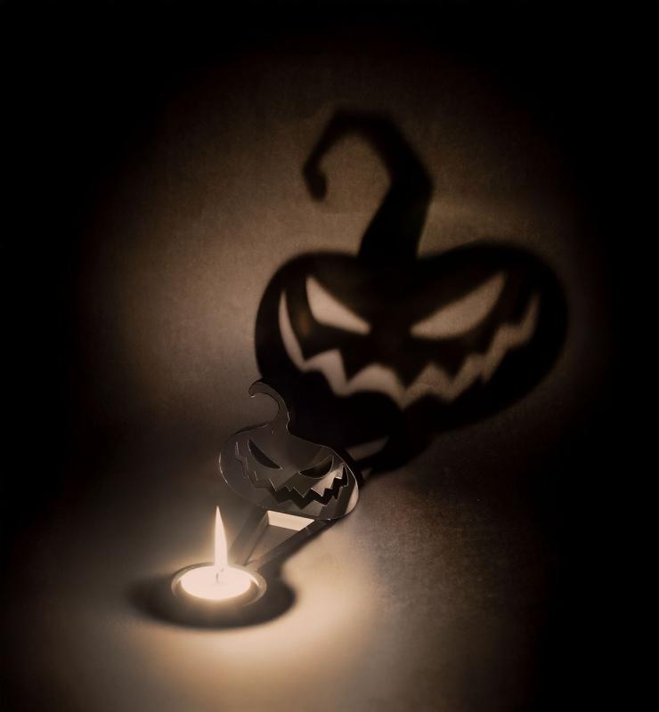 ŚWIECZNIK-CIEŃ GROZY HALLOWEEN