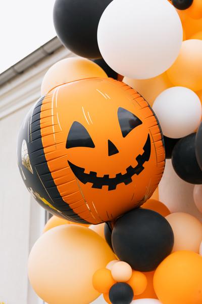 BALON FOLIOWY STRASZNE DYNIE 50CM POMARAŃCZOWO-CZARNE