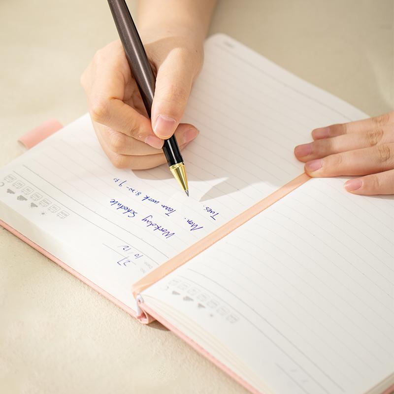 NOTES A5/144 = W SKÓRZANEJ OPRAWIE DELI LINFINI MIX KOL.