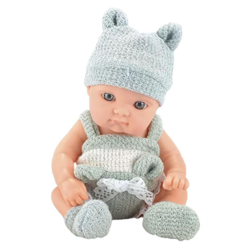 LALKA BOBAS NIEMOWLAK Z KOCYKIEM BIAŁO-SZARE UBRANKO CZAPECZKA 18CM