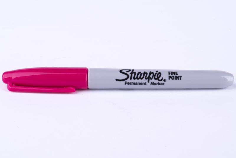 MARKER PAPER SHARPIE PERM.CZERWONY Z CIENKĄ KOŃCÓWKĄ