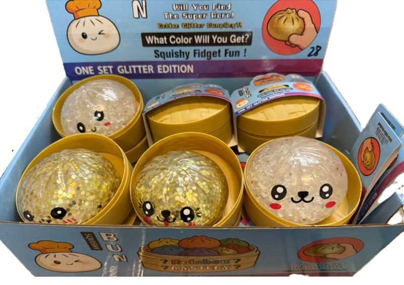 GNIOTEK PIEROŻEK SQUISHY CEKINY KULECZKI