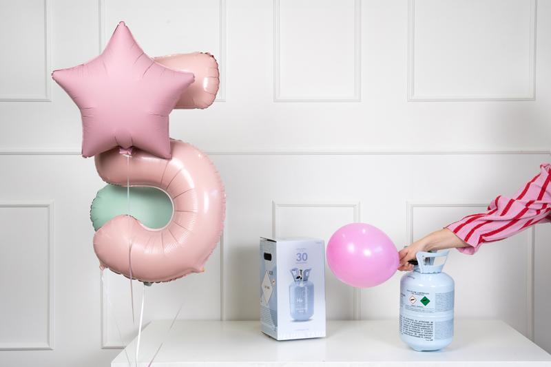 BUTLA Z HELEM BŁĘKITNY 30 BALONÓW