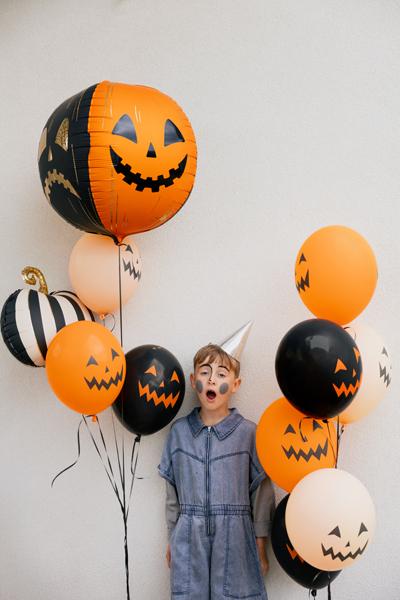 BALON FOLIOWY STRASZNE DYNIE 50CM POMARAŃCZOWO-CZARNE
