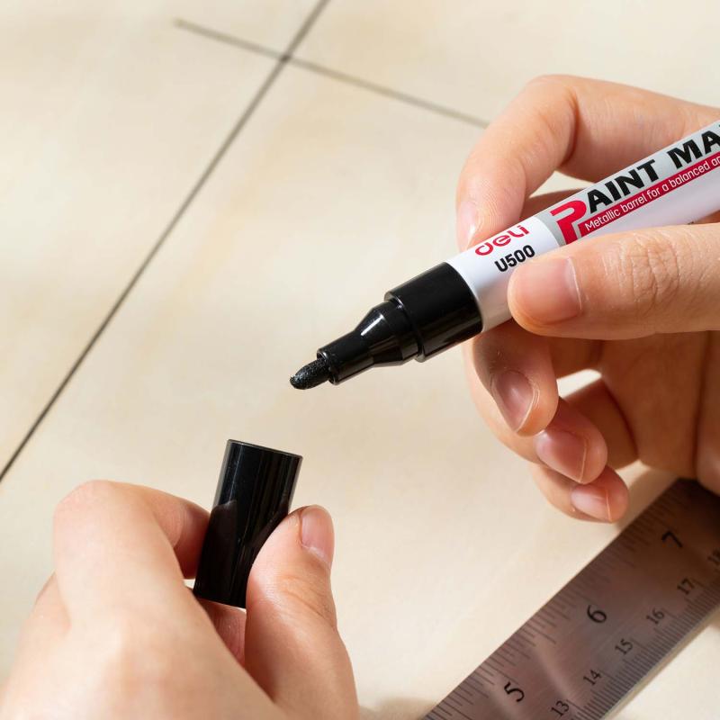 MARKER OLEJOWY 2MM CZARNY DELI