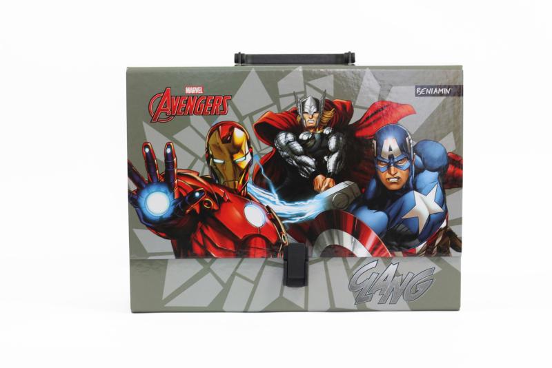 TECZKA Z RĄCZKĄ - WALIZECZKA / AVENGERS